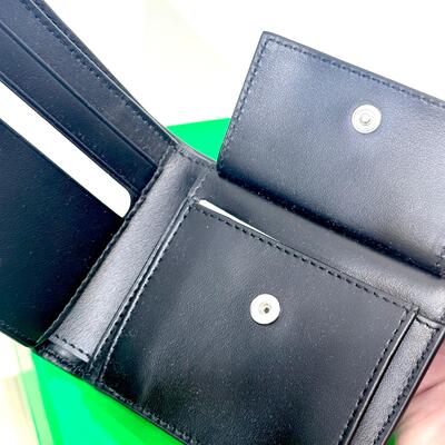 BV Men Cassette Bi-Fold Wallet Black With Coin Purse