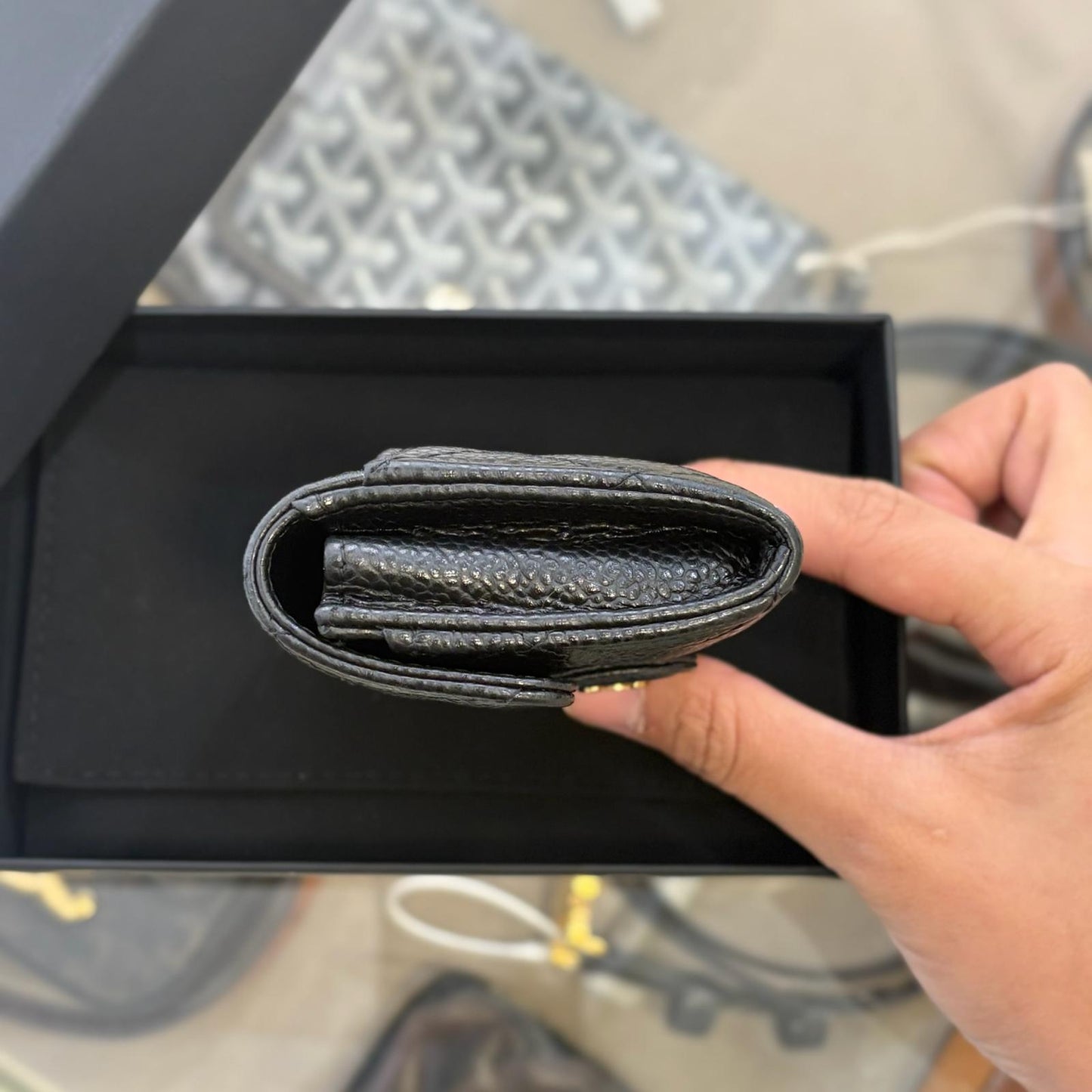 Chanel Classic Cardholder Cow Black Gold (A-)