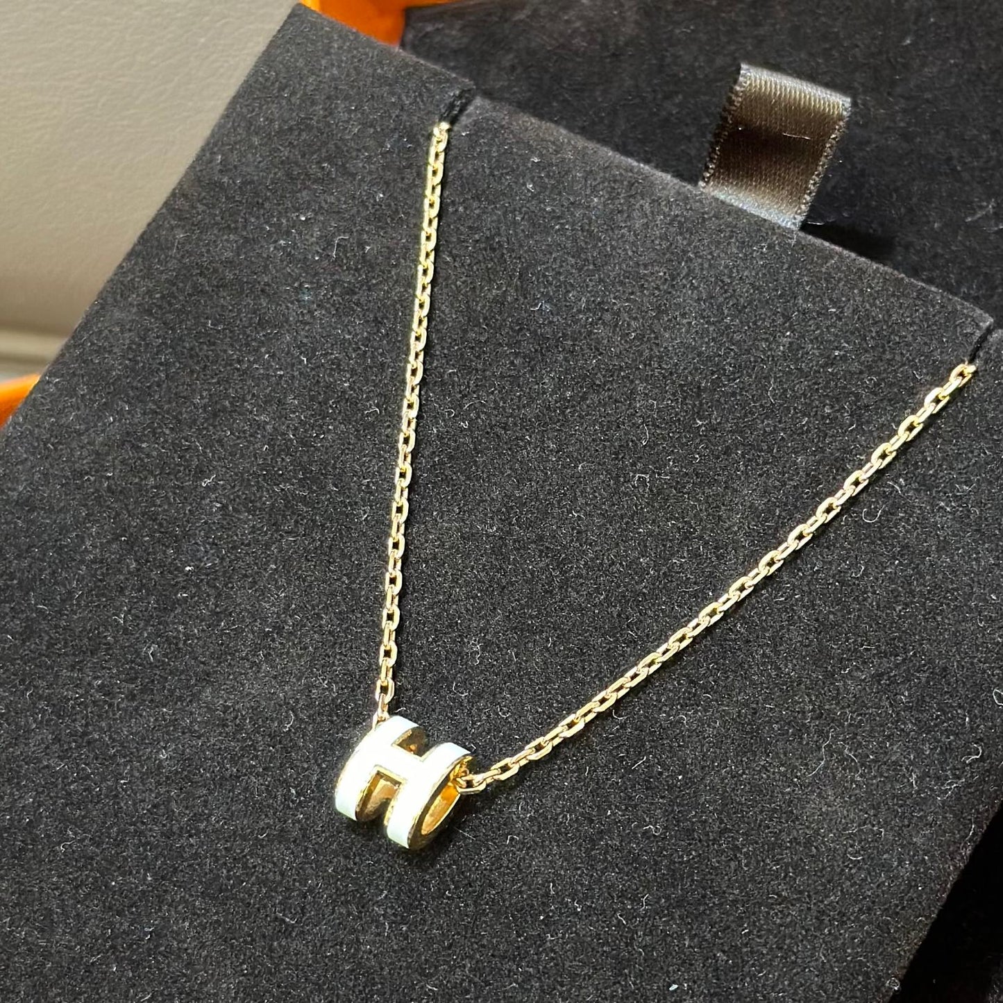 Hermes Mini Pop H Necklace Rose Gold White (A-)