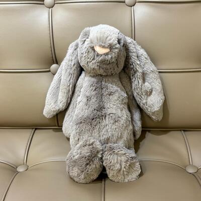 Jellycat Bashful Truffle Bunny Medium 兔