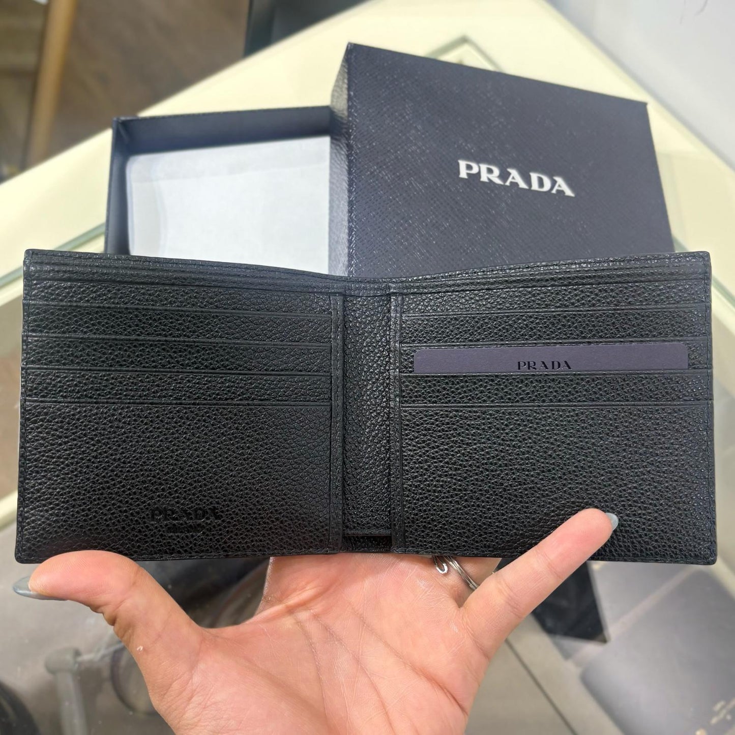Prada Outlet Mens Wallet Black Logo