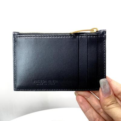 BV Zipped Cardcase Black