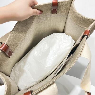 Chloe Medium Woody Tote Brown