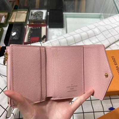 LV Zoe Wallet Damier White Pink