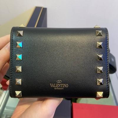 Valentino Trifold Wallet Rockstud Black