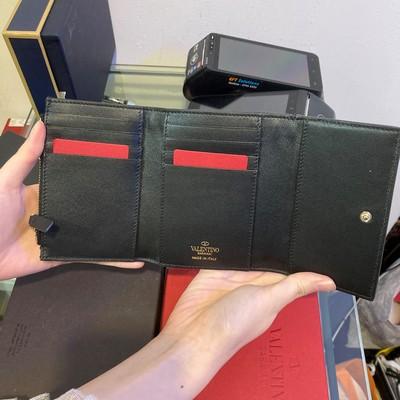 Valentino Trifold Wallet Rockstud Black