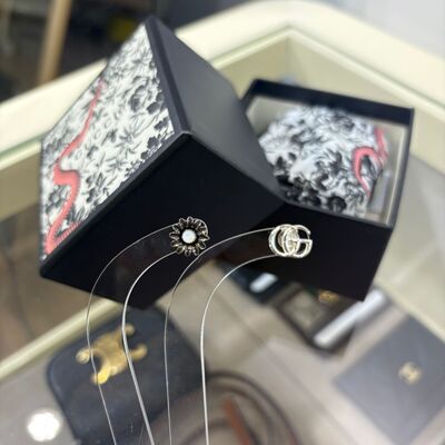 Gucci 925 GG Marmont Stud Earrings Black Flower