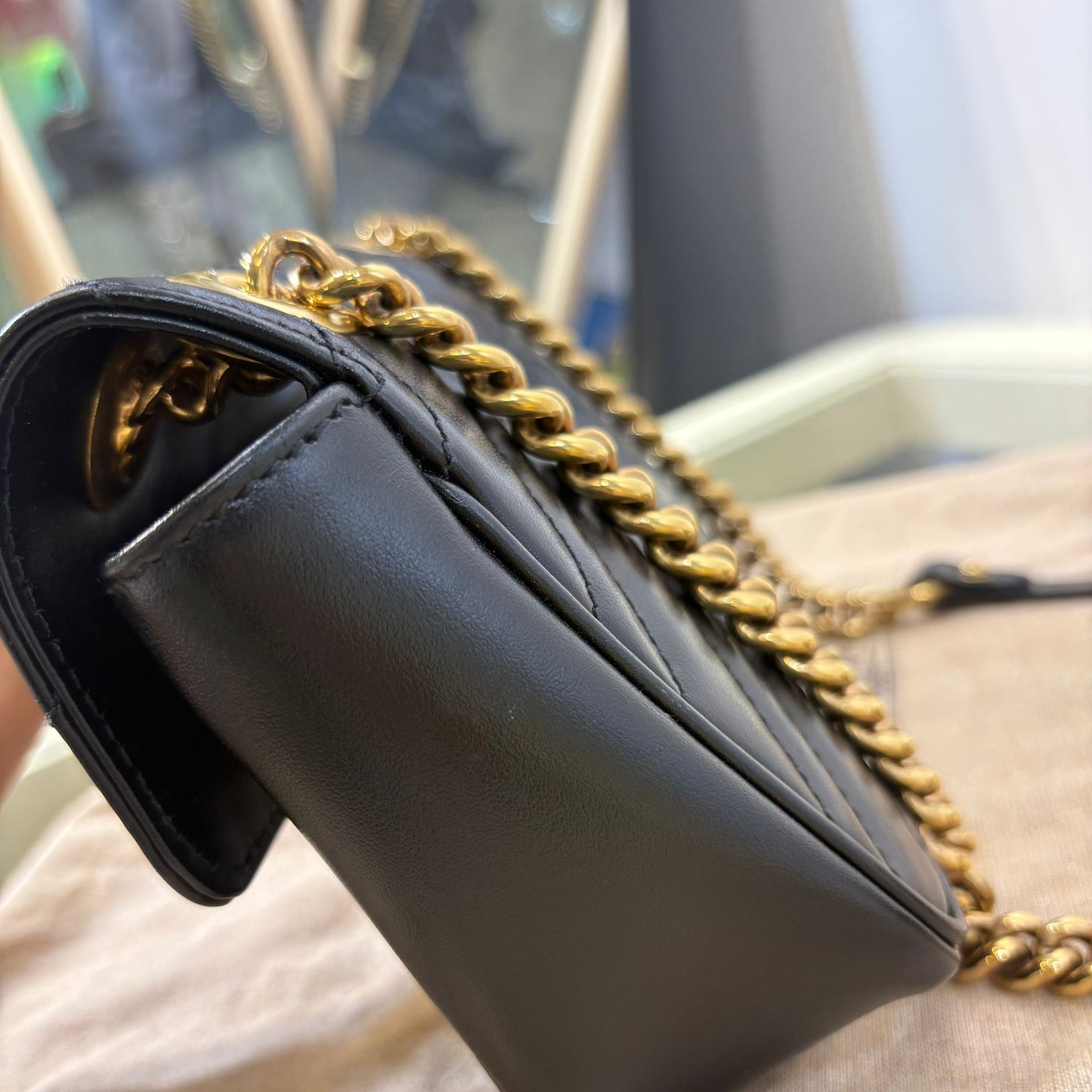 Gucci GG Marmont Small Shoulder Bag (A)