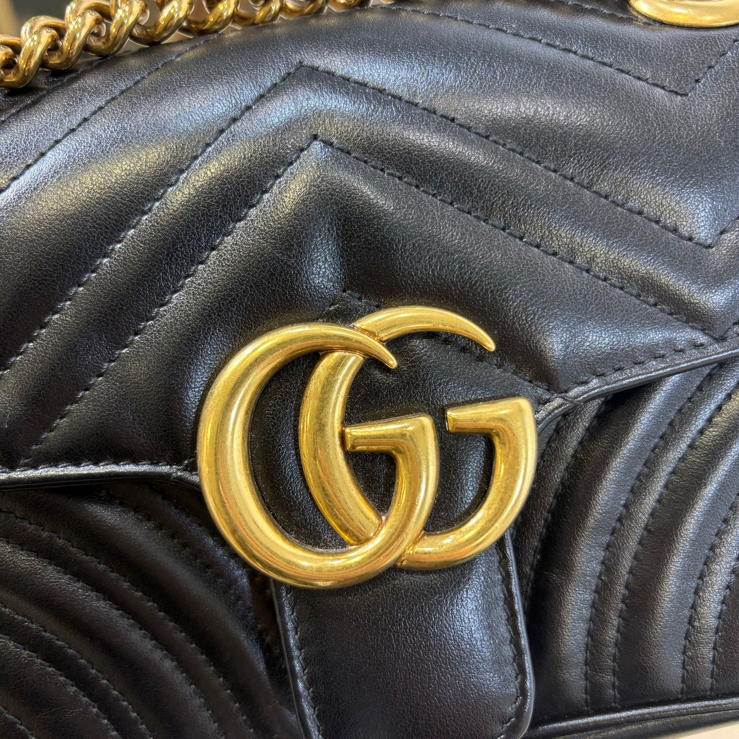 Gucci GG Marmont Small Shoulder Bag (A)