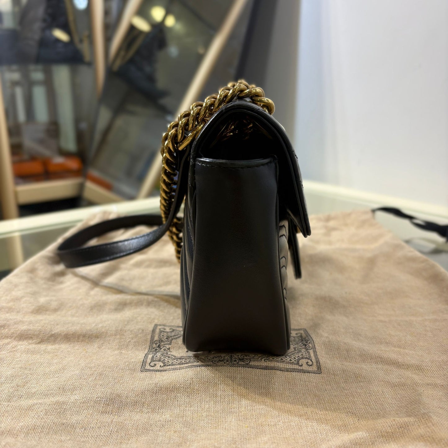 Gucci GG Marmont Small Shoulder Bag (A)