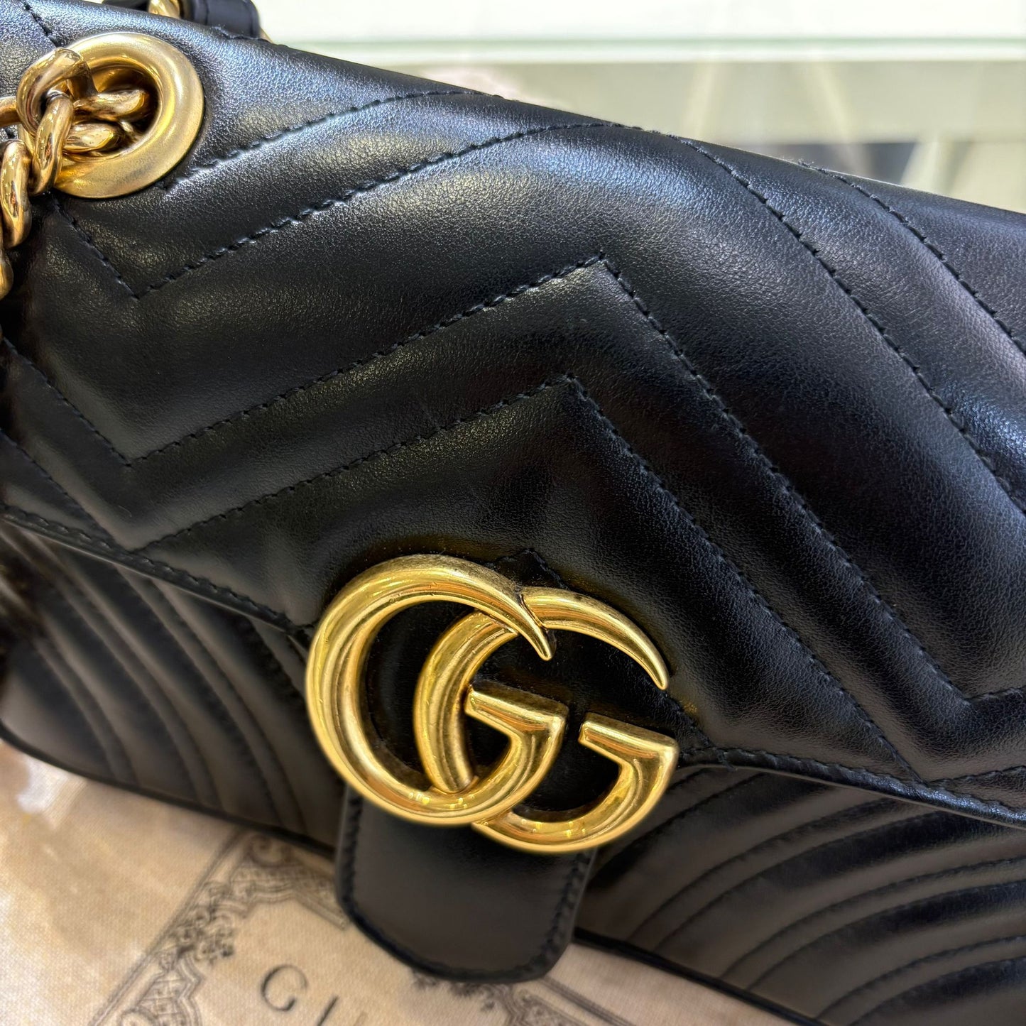 Gucci GG Marmont Small Shoulder Bag (A)
