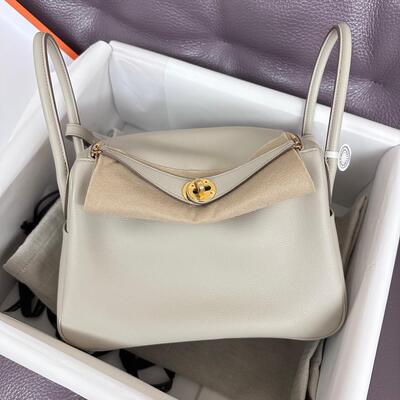 Hermes Lindy 26 Beton 8L Gold, Evercolor, Stamp K