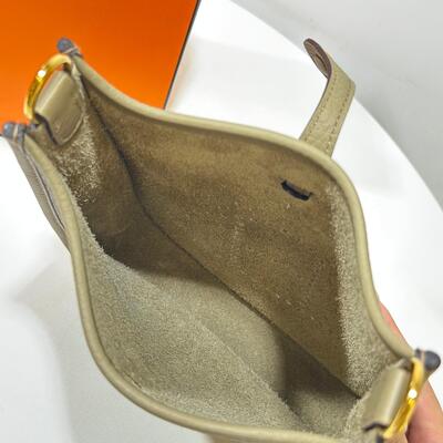 Hermes Mini Evelyne 16 Beige Marfa , Clemence, Gold, Stamp W