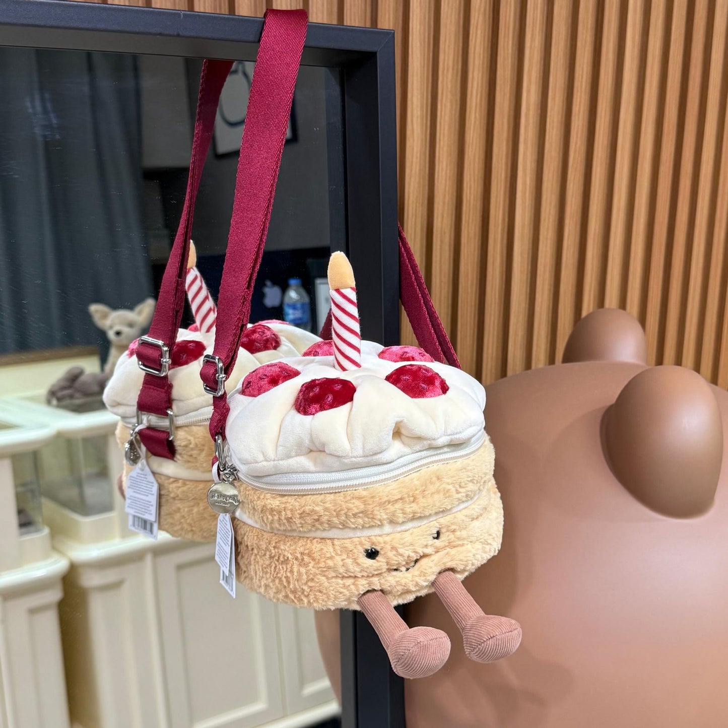 Jellycat Amuseables Birthday Cake Bag 生日蛋糕斜孭袋