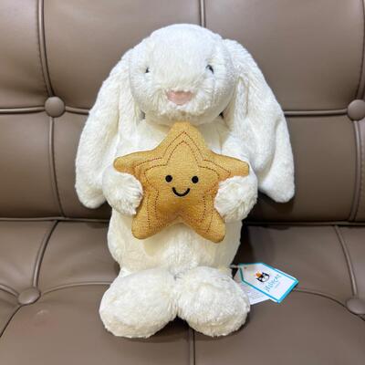 Jellycat Cream Bunny With Star 抱星星兔