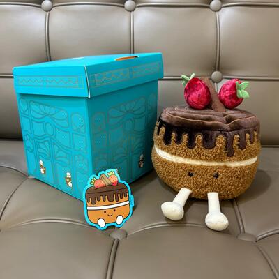 Jellycat Harrods Glacy Chocolate Cake 草莓朱古力蛋糕