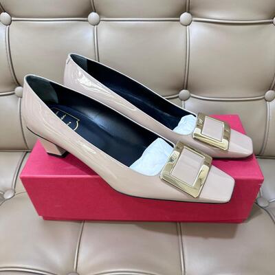 Roger Vivier Belle Vivier Buckle Pumps 40