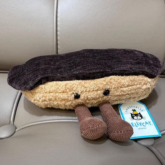 Jellycat Amuseables Etienne Eclair 閃電泡芙