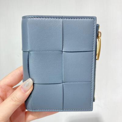 BV Bi-fold Zip Wallet Thunder