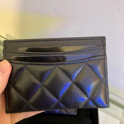 Chanel Classic Cardcase Lamb Black Gold