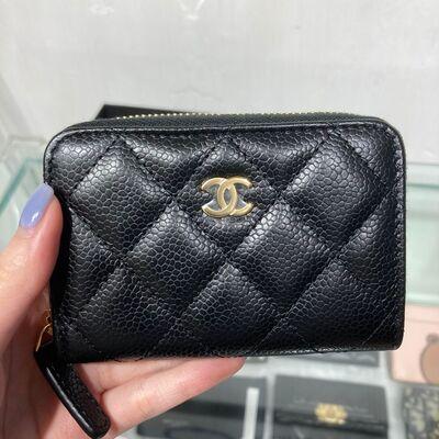 Chanel Classic Zip Coinholder Cow Black Gold
