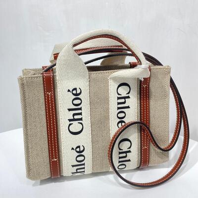 Chloe Mini Woody Tote Brown