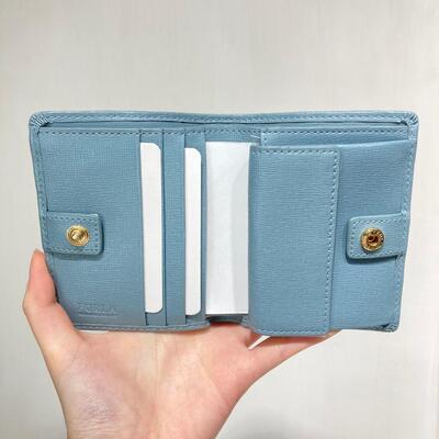 Furla Vertical Wallet Light Blue