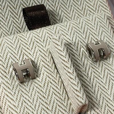 Hermes Mini Pop H Earring Silver Light Grey (Marron Glace)