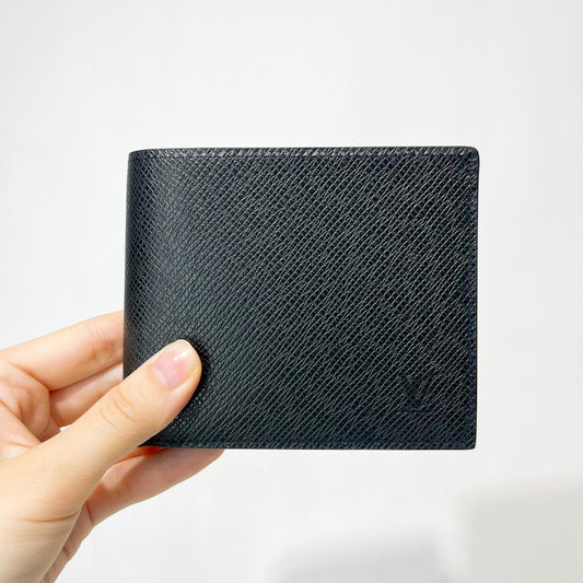 LV Amerigo Wallet Taiga Leather Black