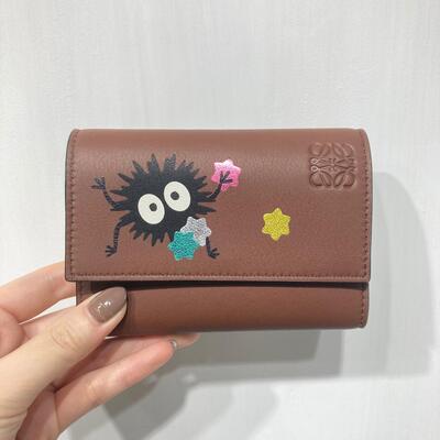 Loewe Susuwatari Small Vertical Wallet 千與千尋 煤炭屎鬼