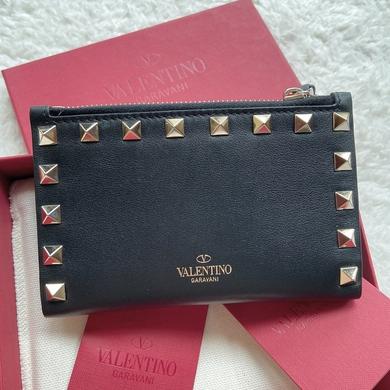 Valentino Rockstud Folded Cardholder Black